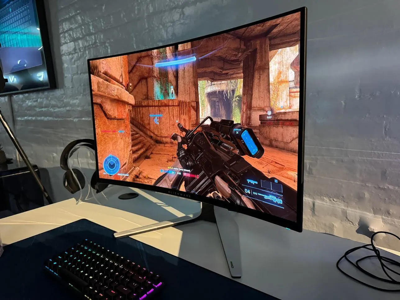 Alienware planta cara con sus monitores oled para gamers en el CES 2024